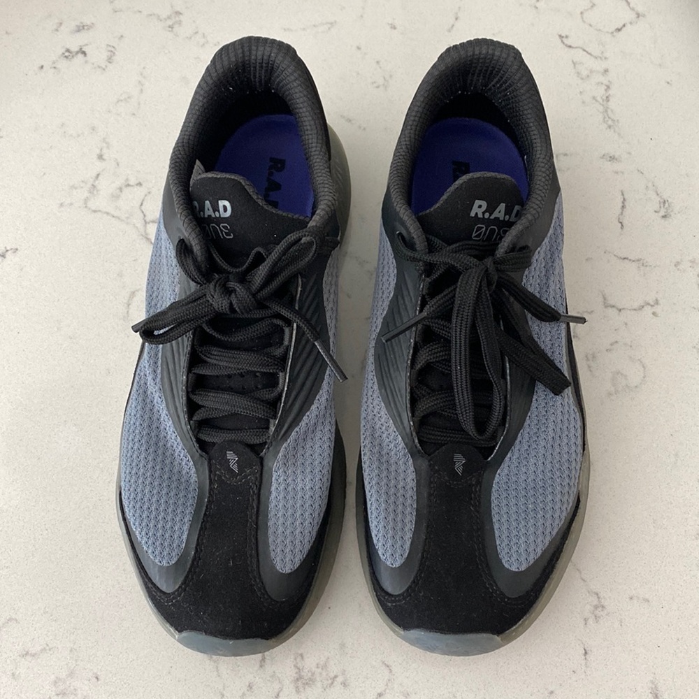 R.A.D Global One Trainer men’s 8 women’s 9.5 grey and black